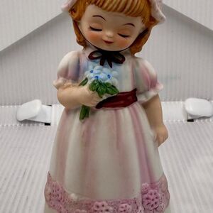 Porcelain figurine girl lamp night light imported Japan by I.W. Rice